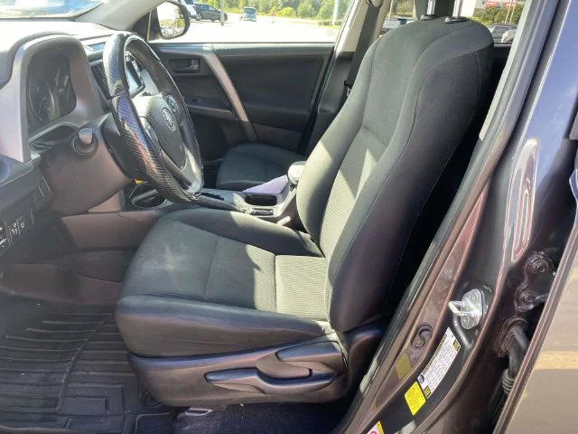 Used 2018 Gray Toyota LE image 11