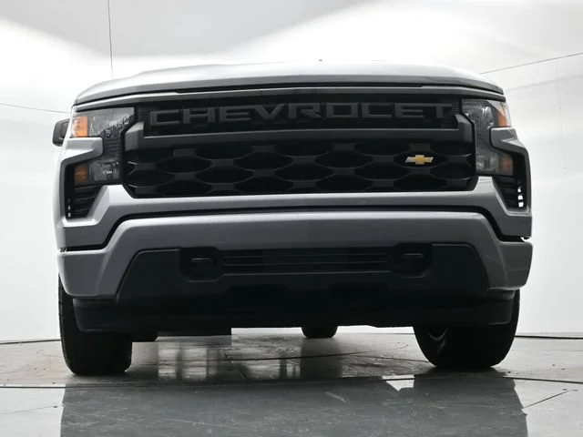 Used 2025 Sterling Gray Metallic Chevrolet Custom image 22