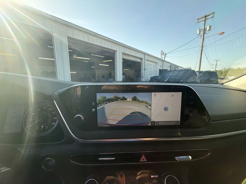Used 2023 Red Hyundai SEL image 17