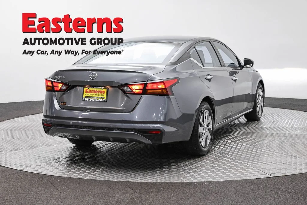 Used 2023 Gray Nissan 2.5 S image 5