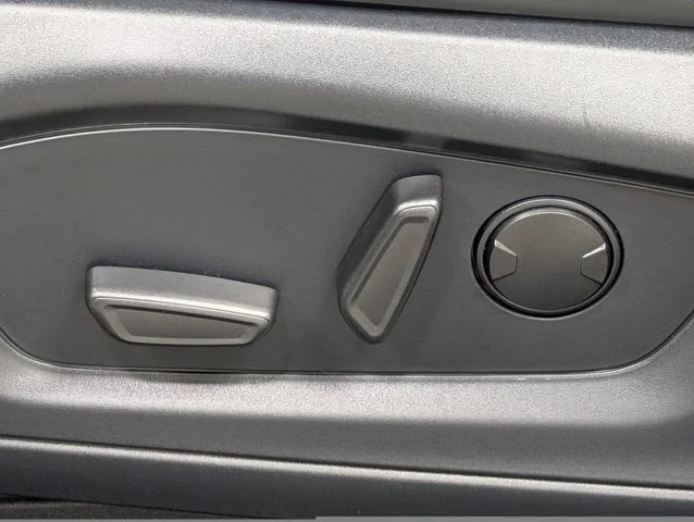 New 2026 Star White Metallic Tri-Coat Ford Active image 42
