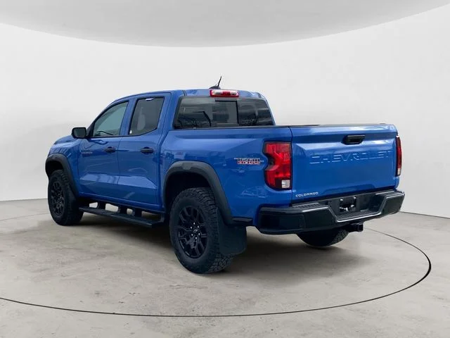Used 2025 Blue Chevrolet Trail Boss image 3