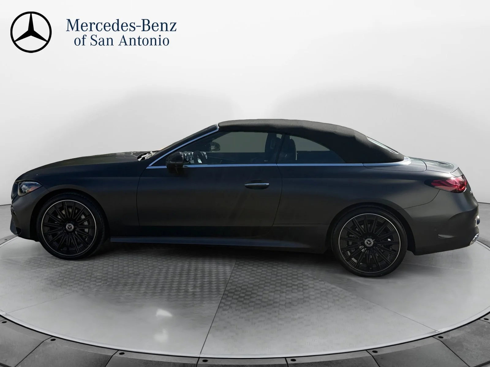 New 2026 Graphite Mercedes-Benz CLE 450 image 4
