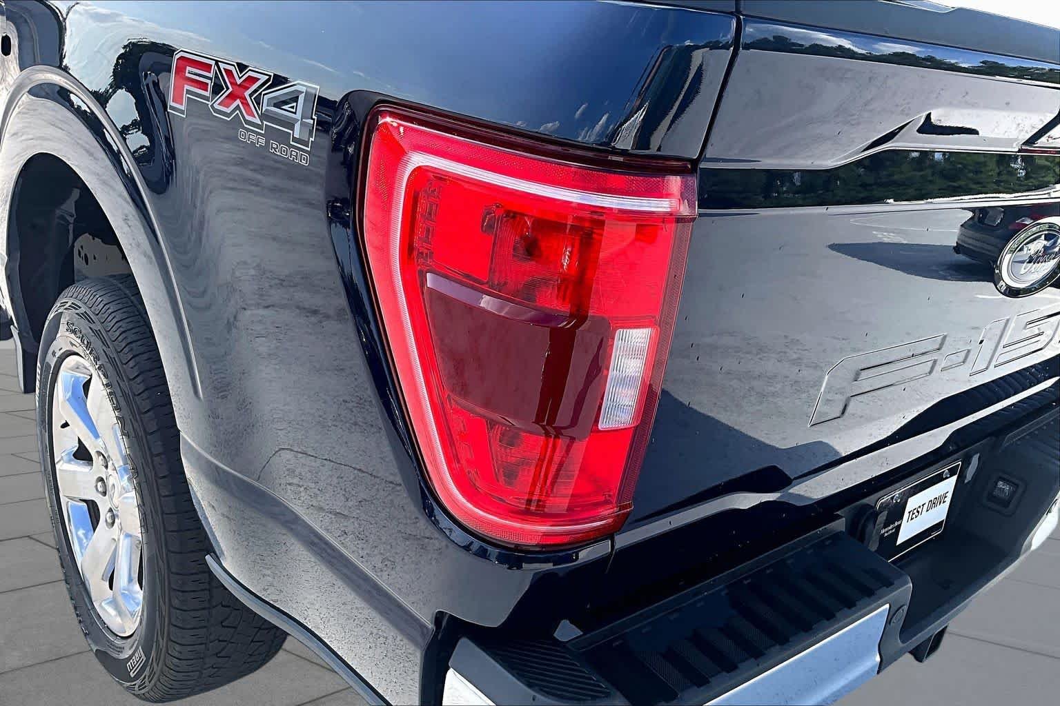 Used 2023 Antimatter Blue Metallic Ford XLT image 28