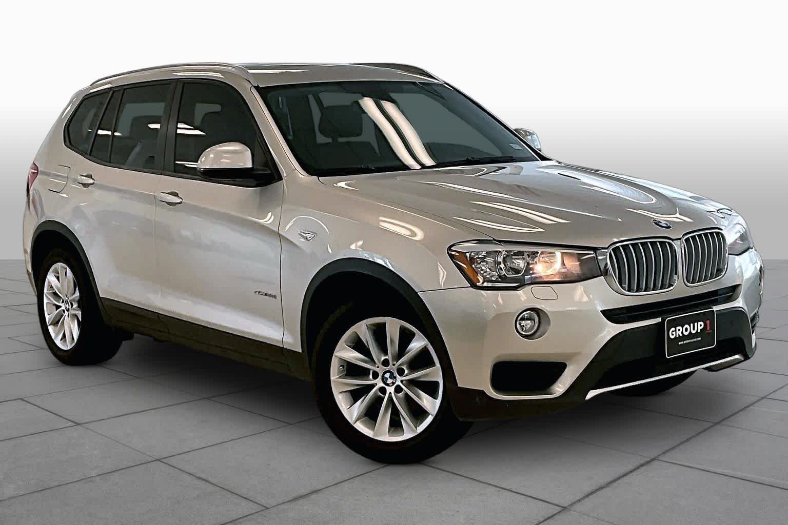 Used 2016 Mineral Silver Metallic BMW sDrive28i image 2