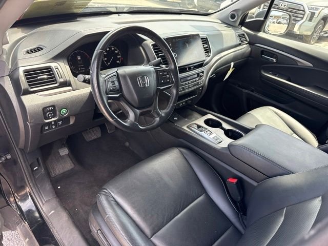 Used 2025 Black Honda RTL image 10