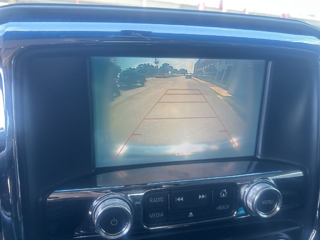 Used 2018 Black GMC SLT image 17