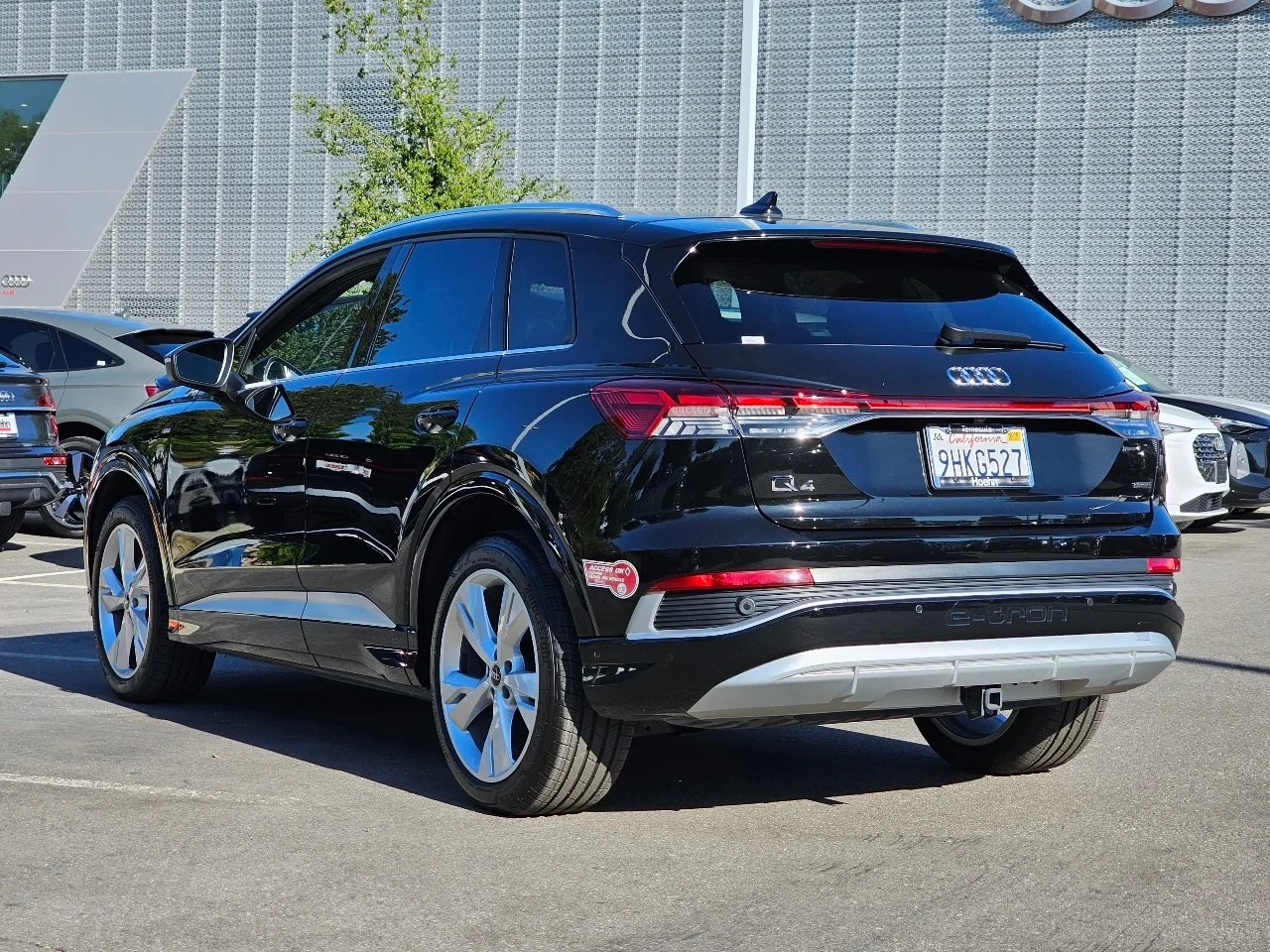 Used 2023 Mythos Black Metallic Audi Premium Plus image 9