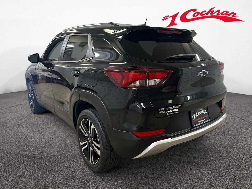 Certified Used 2023 Mosaic Black Metallic Chevrolet LT image 20