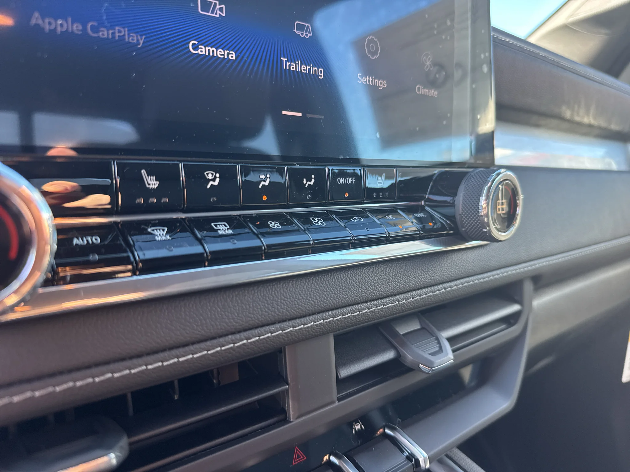 2026 Chevrolet Colorado LT - Photo 17