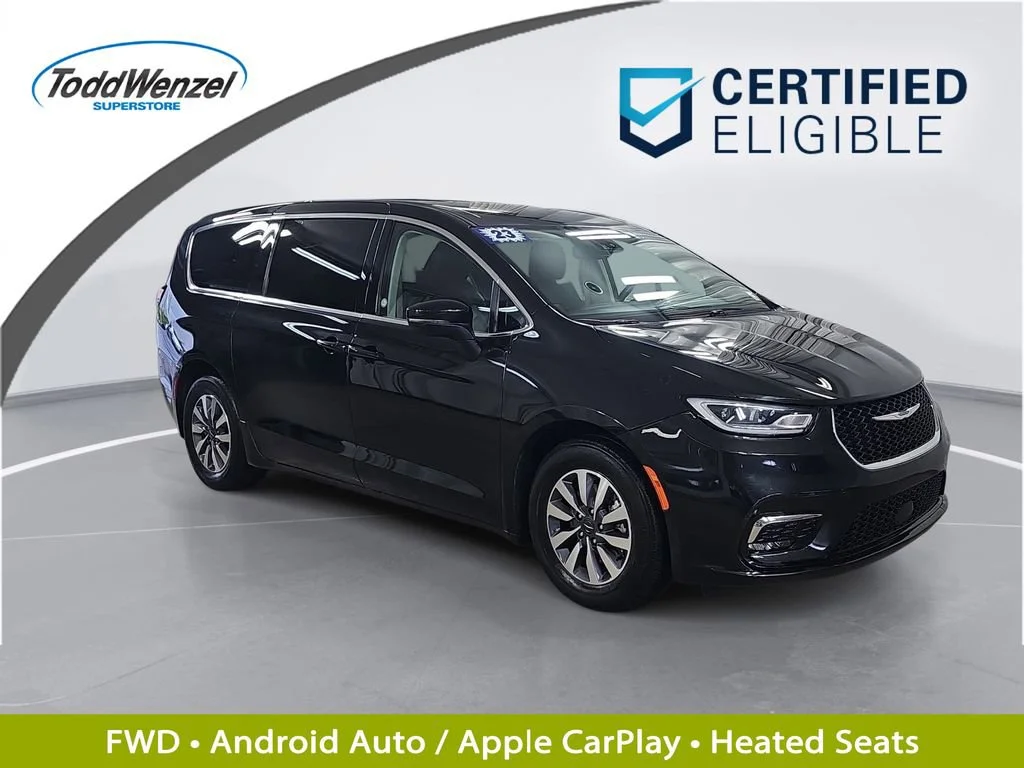 2023 Chrysler Pacifica Hybrid Touring L Hybrid's photo