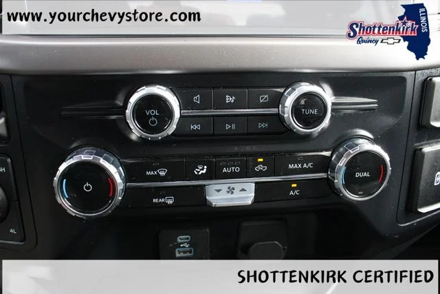 Used 2024 Gray Ford XLT image 30