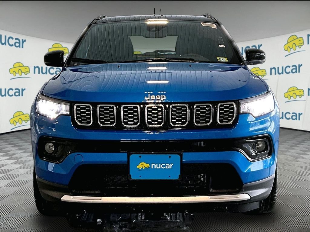 New 2026 Hydro Blue Pearl-Coat Exterior Paint Jeep Limited image 2