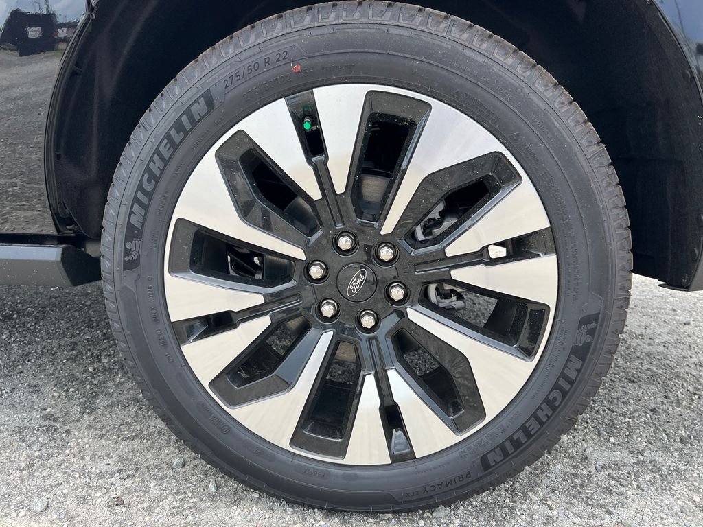 New 2026 Black Ford Platinum image 24