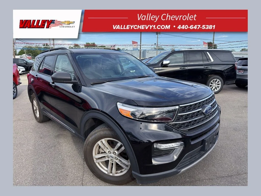 Used 2023 Black Ford XLT image 1
