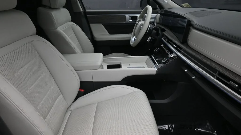 Used 2024 Gray Hyundai Limited image 2