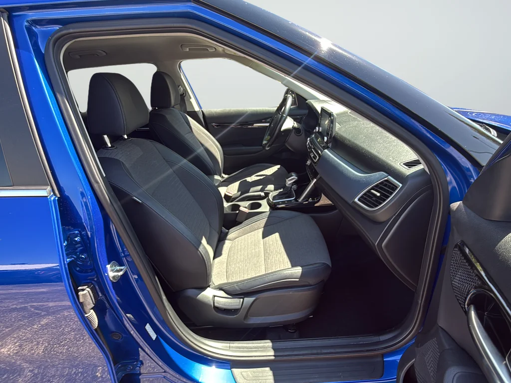 Used 2023 Blue Kia S image 12