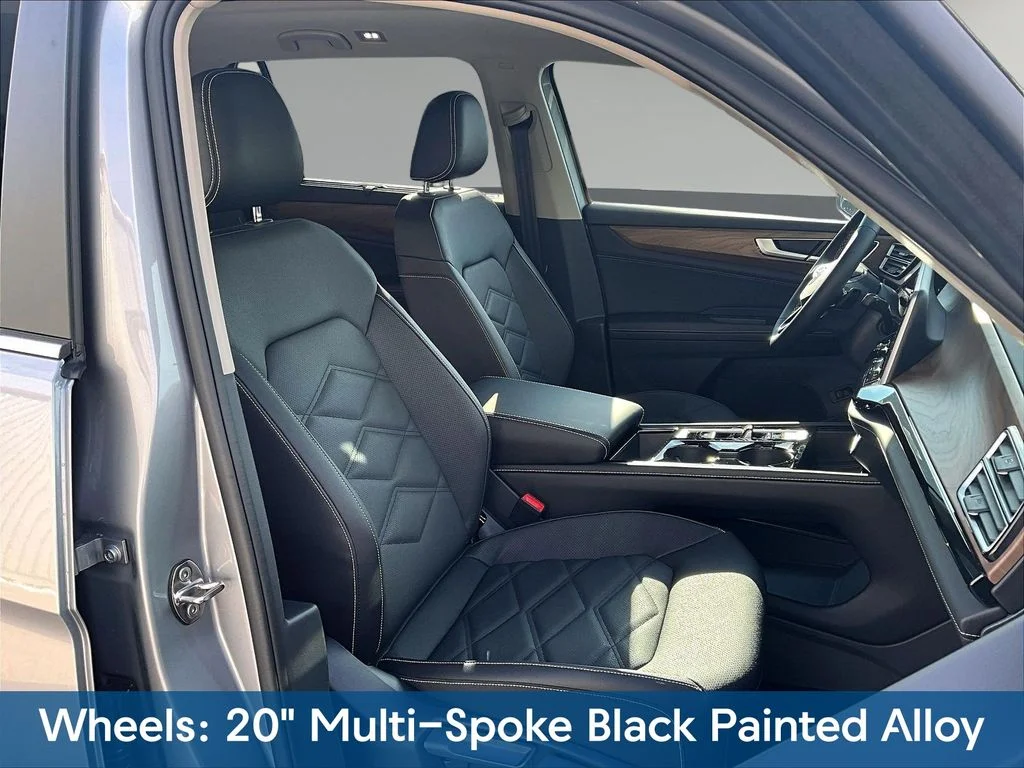 New 2026 Silver Volkswagen SE w/Technology image 11