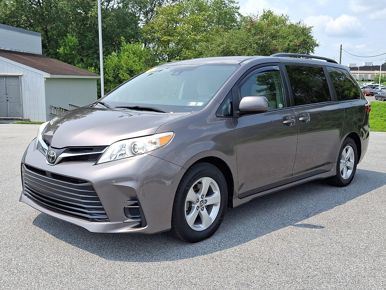 Used 2019 Predawn Gray Mica   1H1 Toyota LE Auto Access Seat image 3