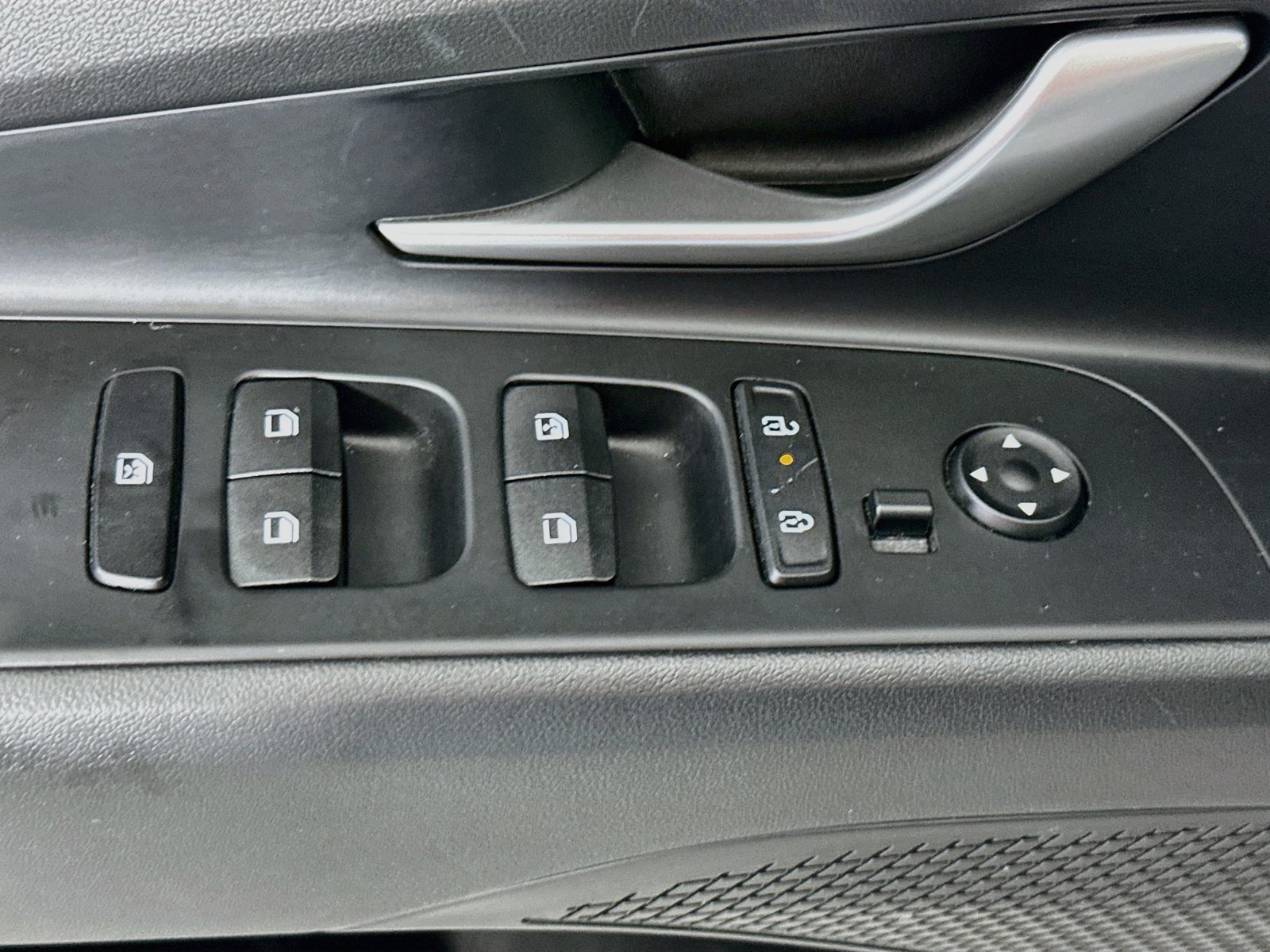 Used 2024 Fluid Metal Hyundai SEL image 18