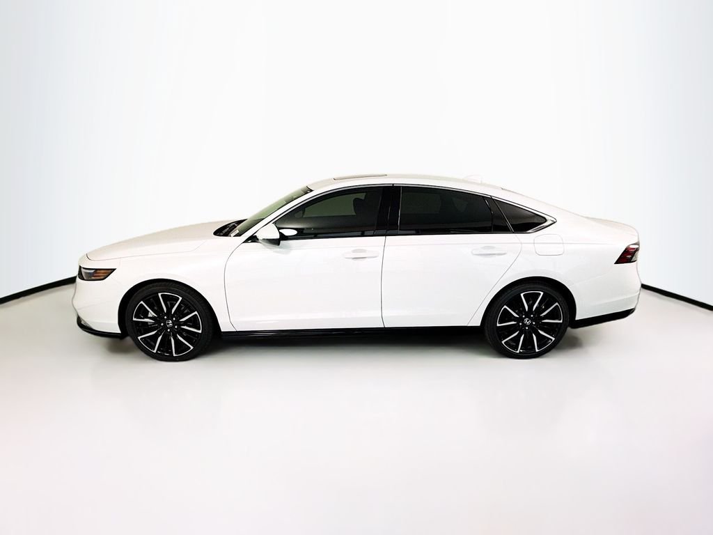 New 2026 Platinum White Pearl Honda Touring image 8