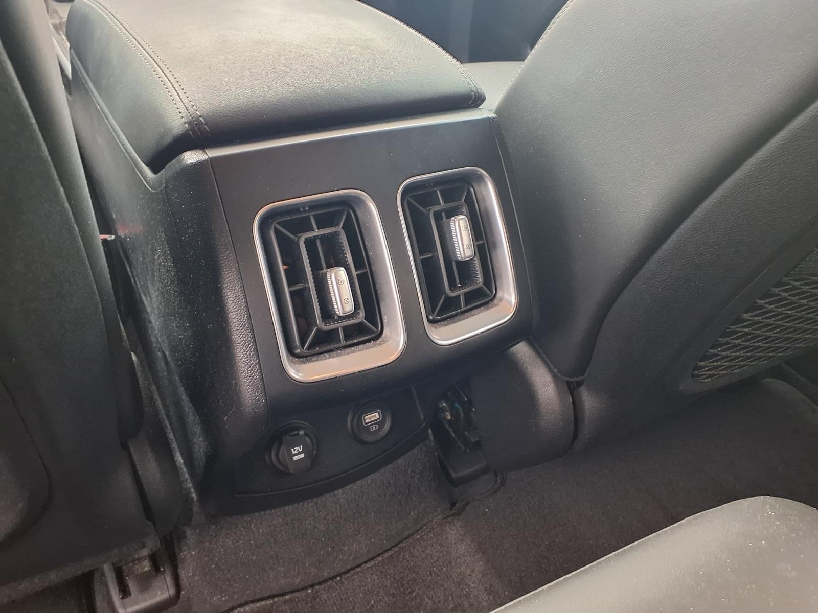 Used 2022 Glacial White Pearl Kia S image 14
