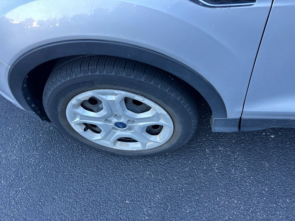 Used 2018 Silver Ford S image 12