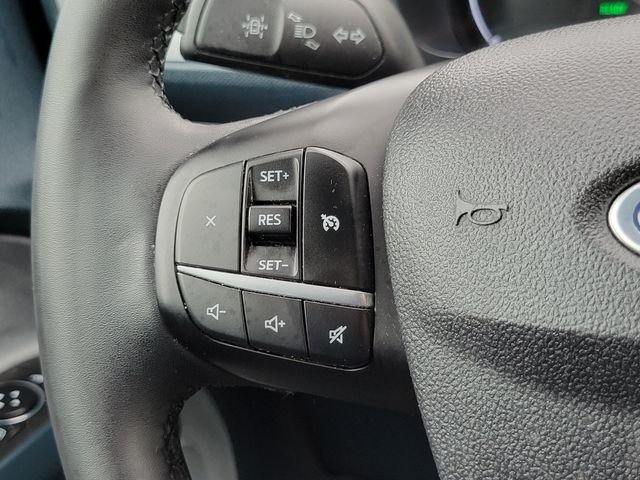 Used 2023 Green Ford XLT image 13