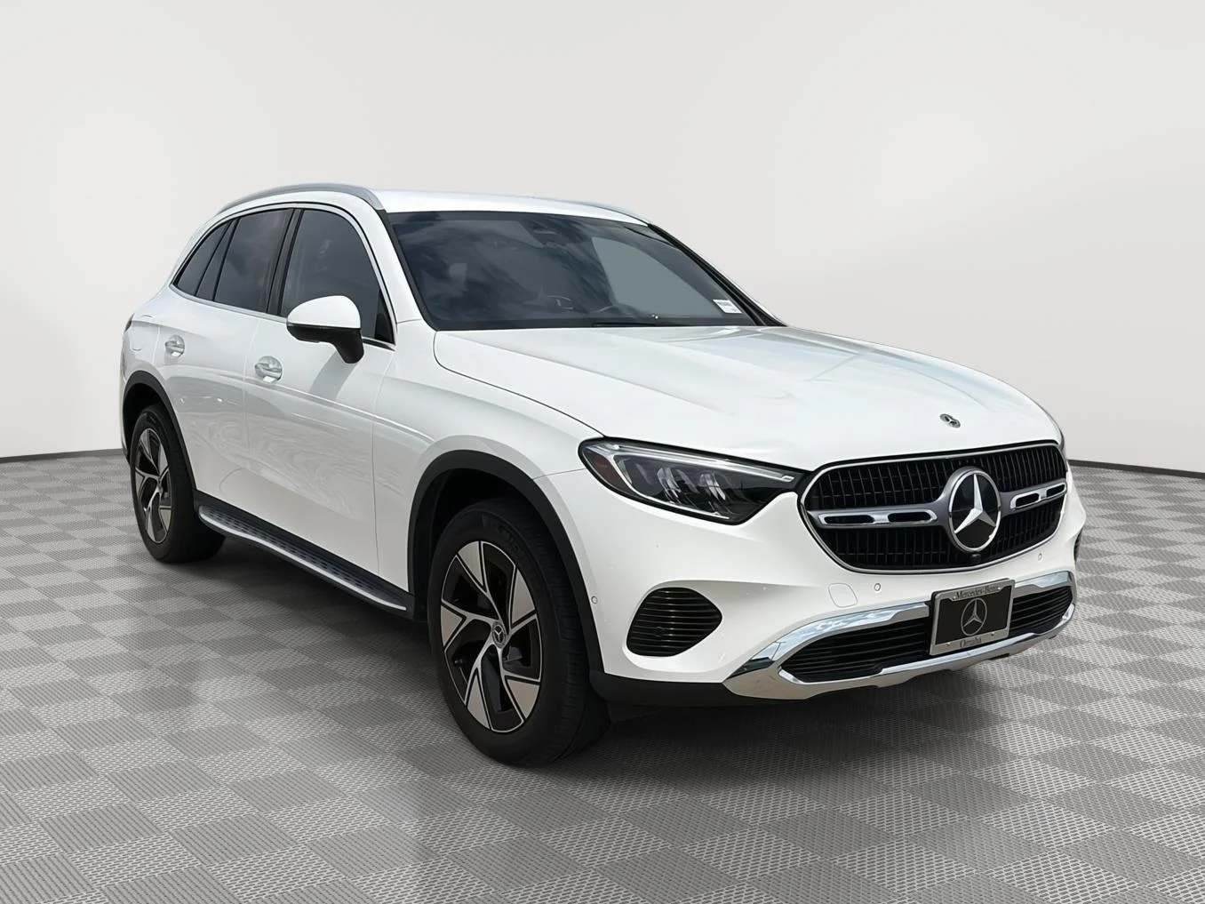 Certified Used 2024 Polar White Mercedes-Benz GLC 300 image 1