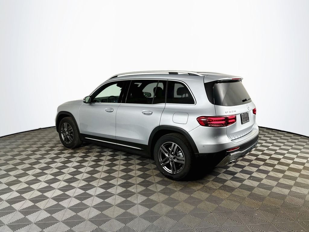 New 2026 Cirrus Silver Metallic Mercedes-Benz GLB 250 image 4