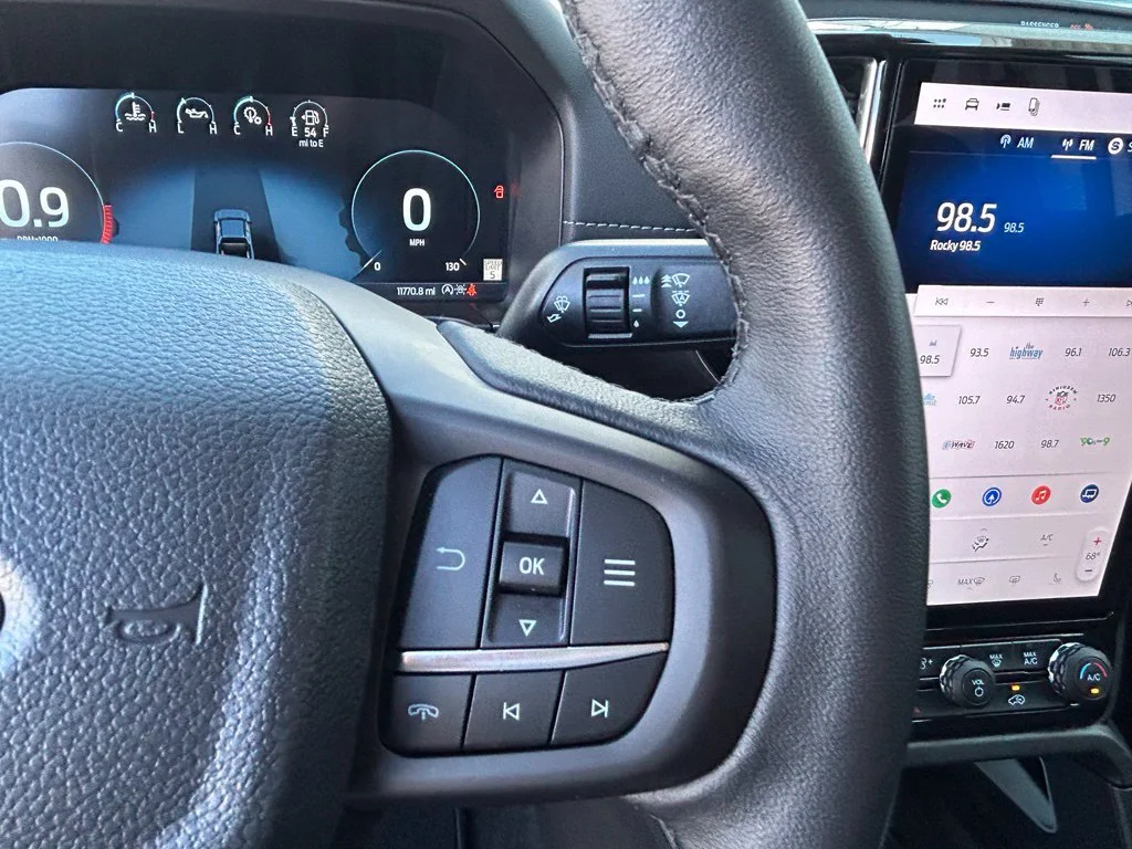 Certified Used 2025 Oxford White Ford Lariat image 14