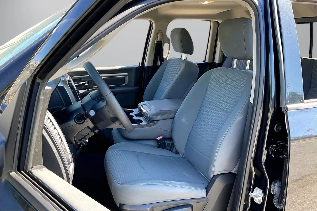 Certified Used 2018 Black Ram SLT image 20