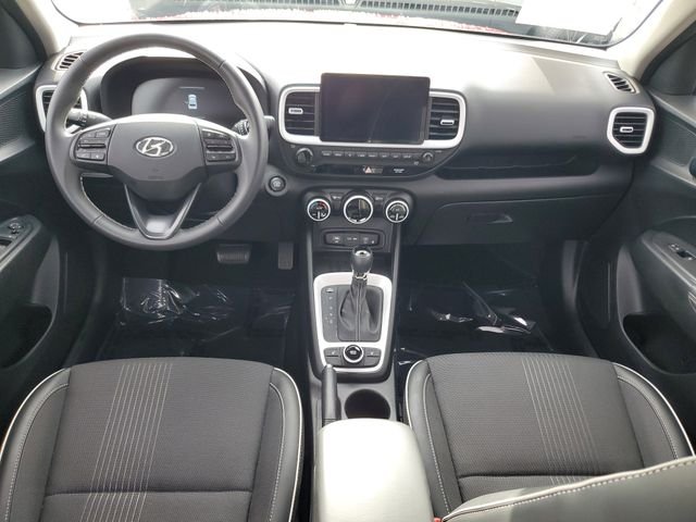 2025 Hyundai Venue Limited - Photo 23