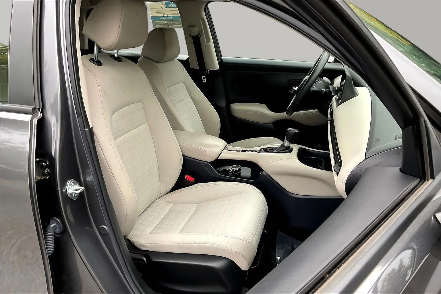 Used 2023 Modern Steel Metallic Honda LX image 8