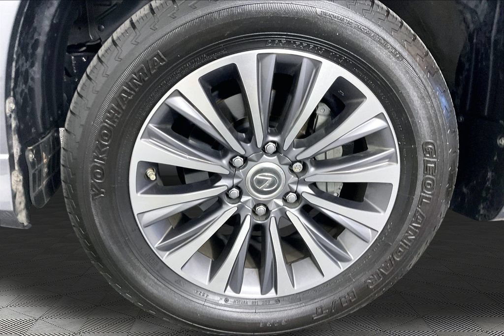 Used 2022 Gray Lexus Luxury image 32