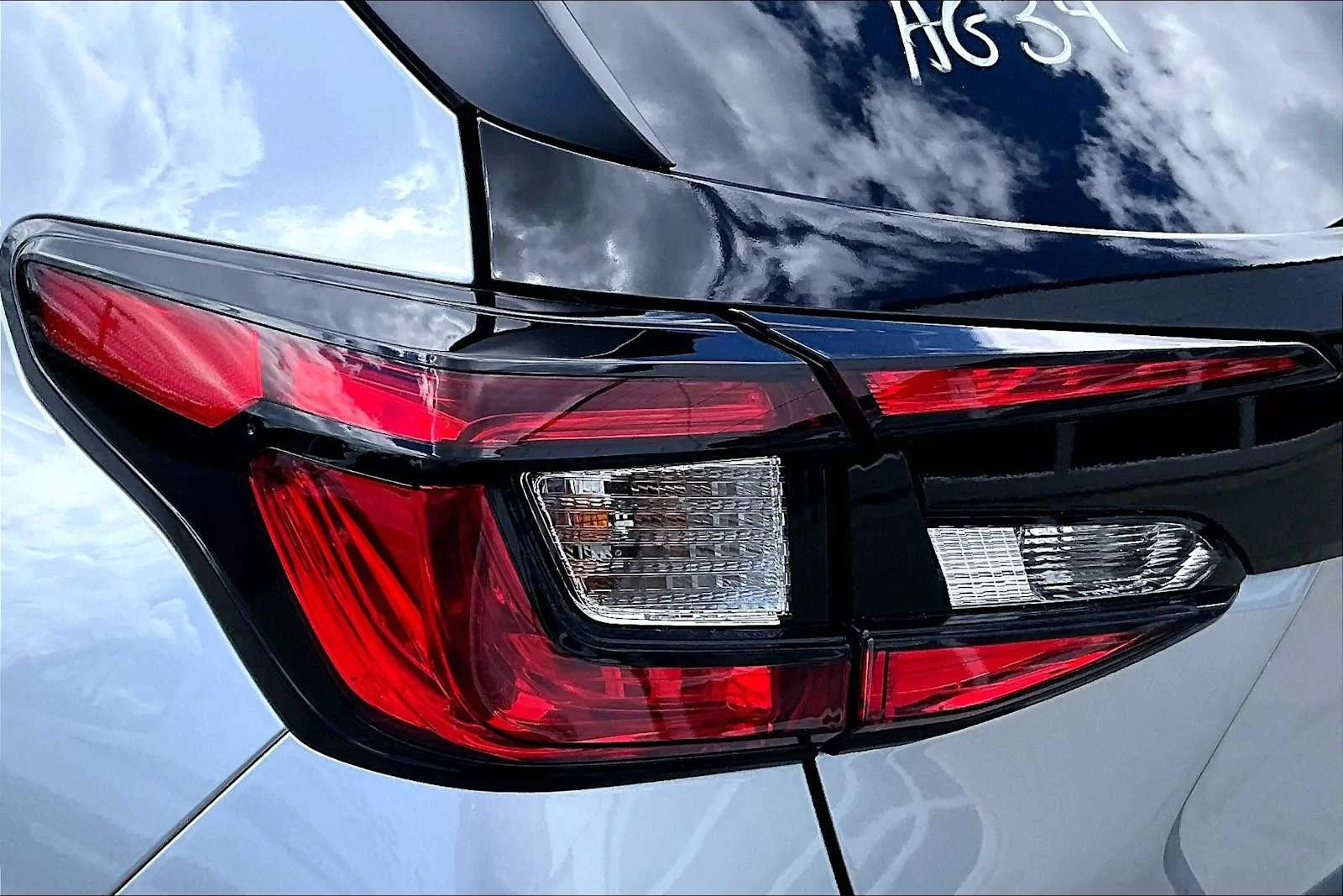 New 2026 Ice Silver Metallic Subaru Sport image 15