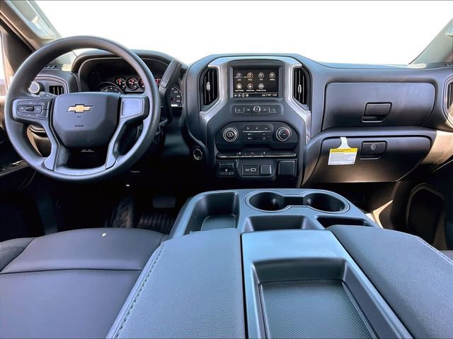 New 2026 Summit White Chevrolet WT image 10
