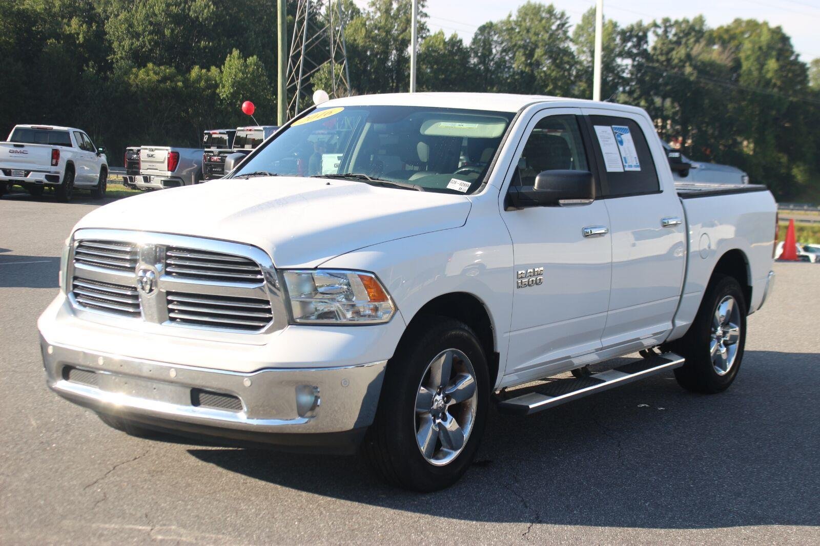Used 2016  Ram Big Horn image 3
