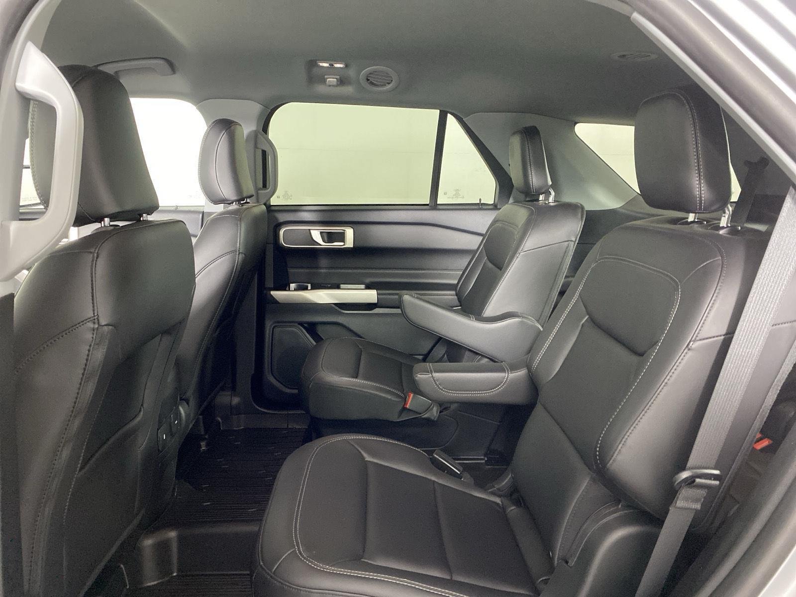 Used 2023 Iconic Silver Ford XLT image 23
