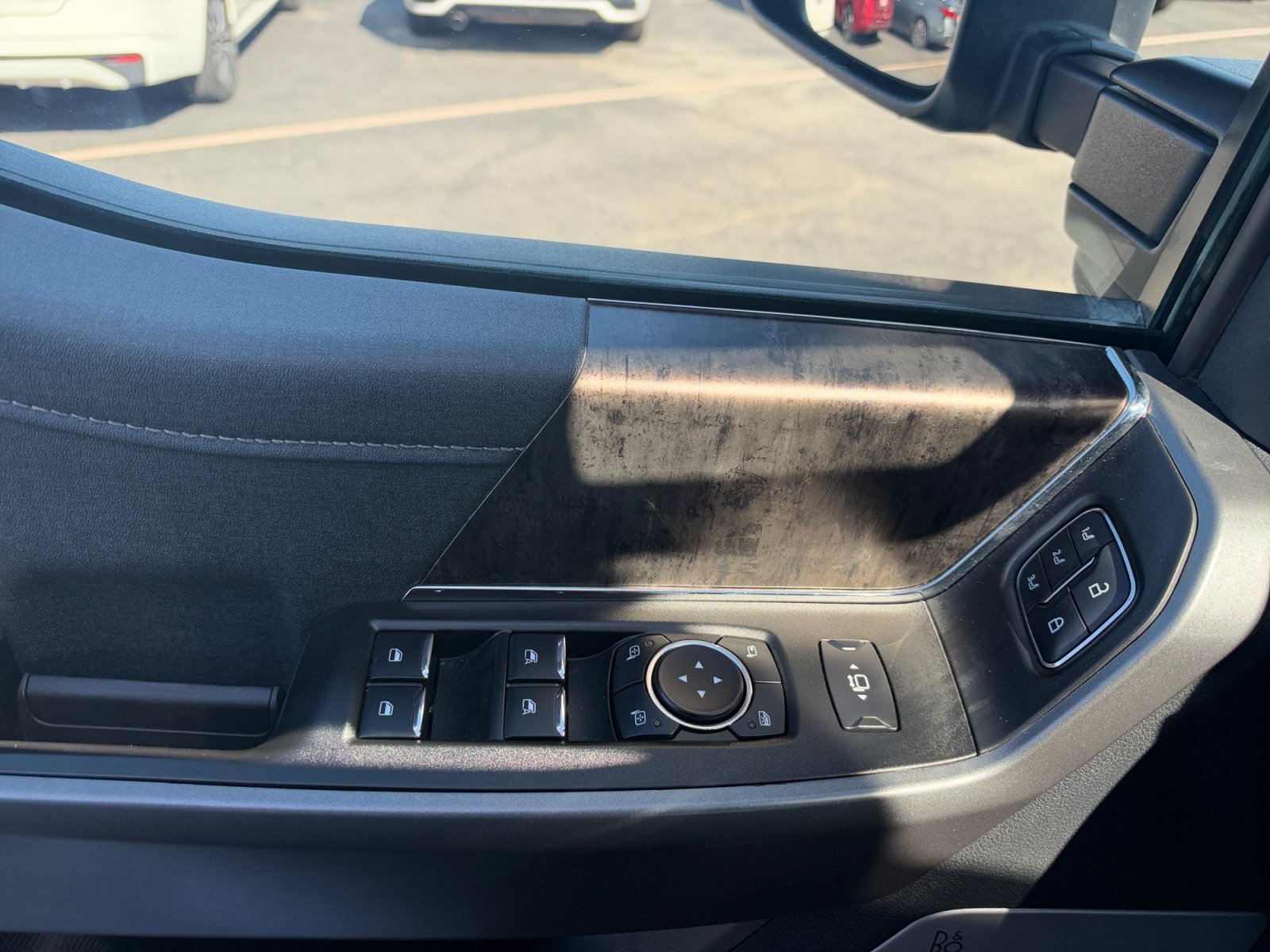 Used 2026 Oxford White Ford LARIAT image 22