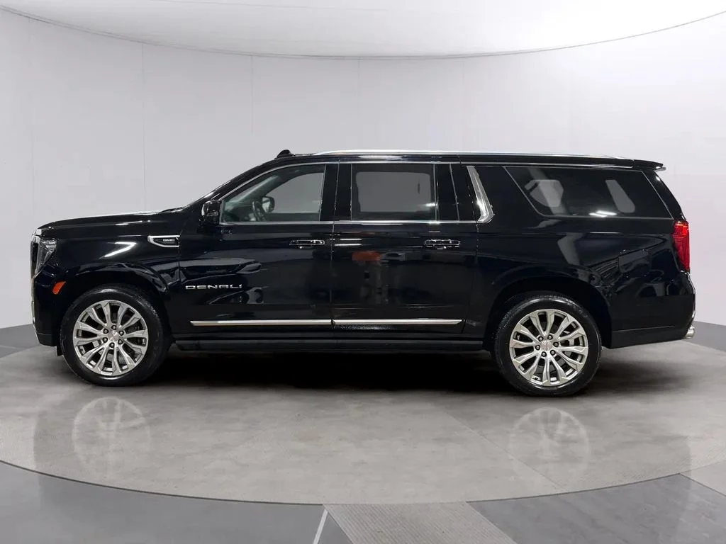 Used 2022 Black GMC Denali image 6