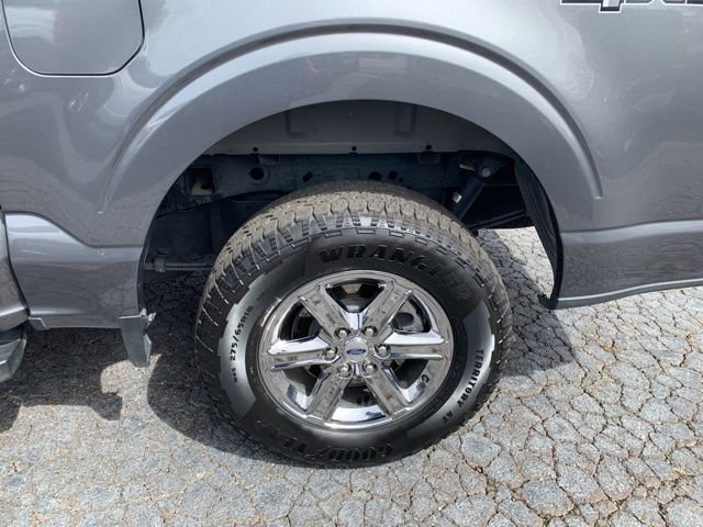 Used 2025 Gray Ford XLT image 40