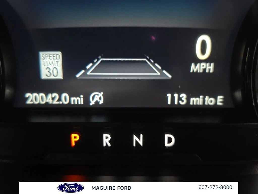 Used 2022 Red Lincoln Standard image 25