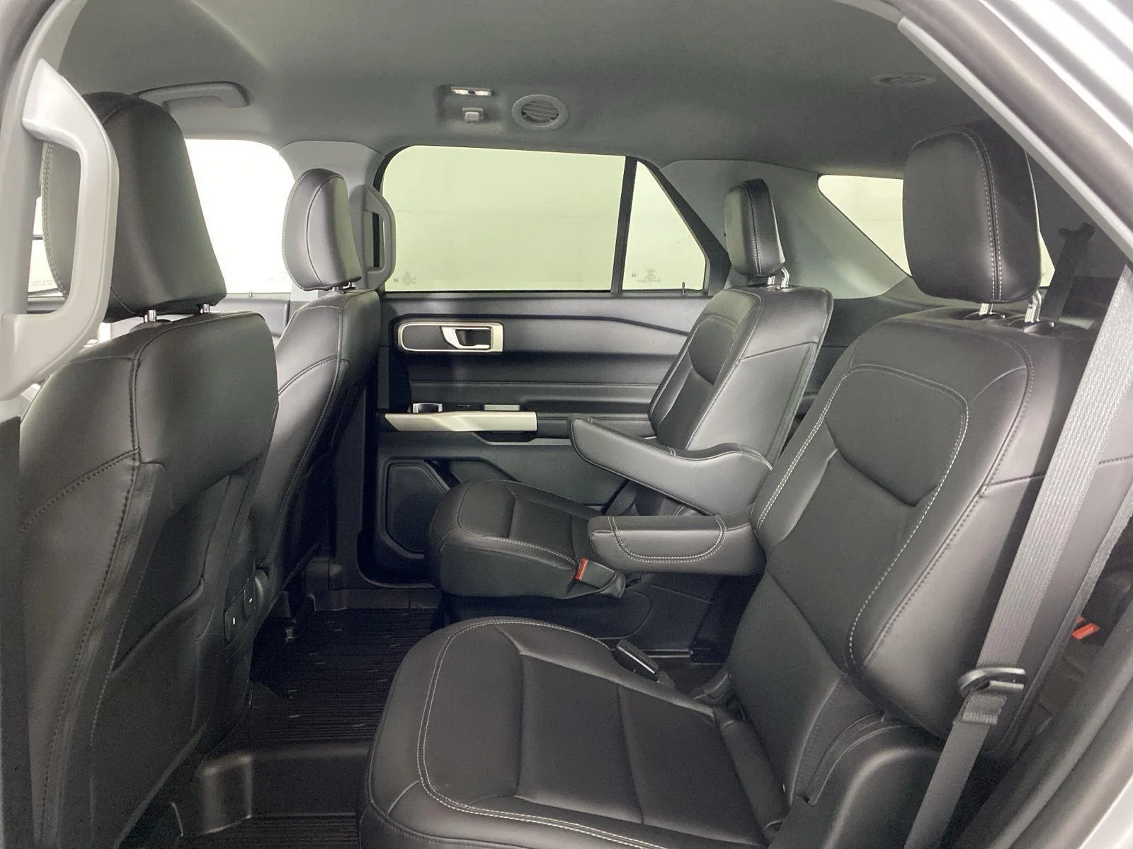 Used 2023 Iconic Silver Ford XLT image 23