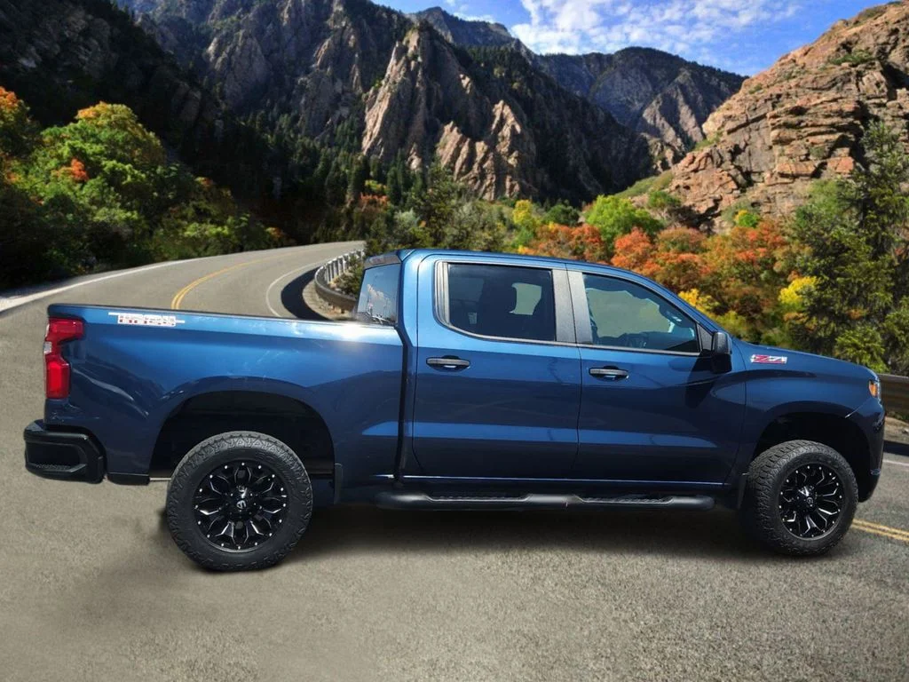 Used 2019 Blue Chevrolet Custom Trail Boss image 2