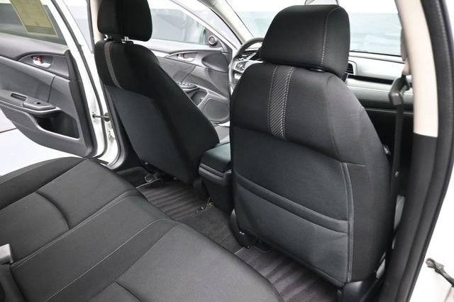 Used 2018 White Honda EX image 2