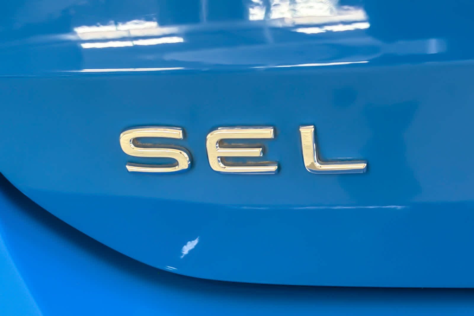 Used 2022 Cornflower Blue Volkswagen SEL image 28