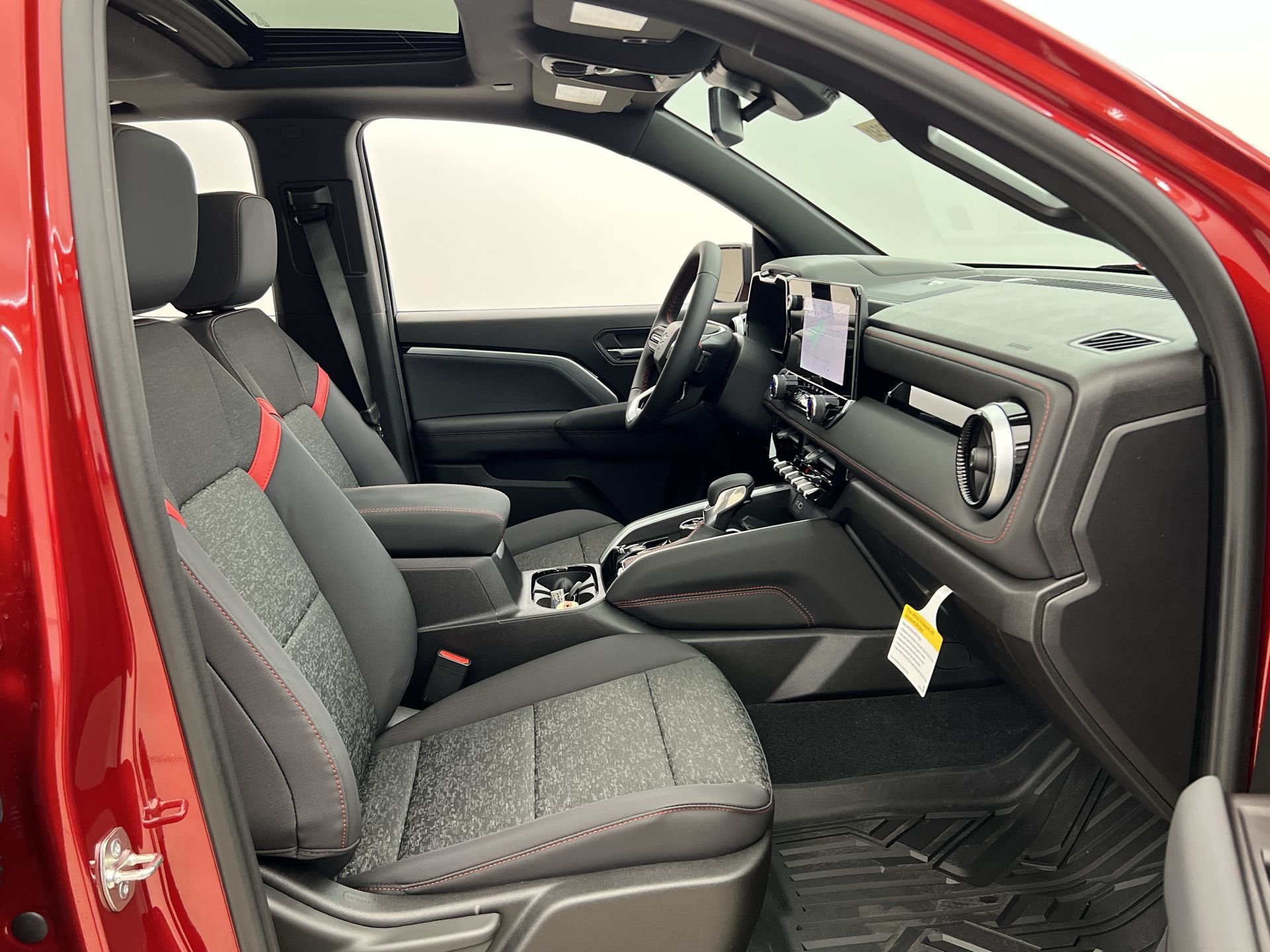 2025 Chevrolet Colorado Z71 - Photo 61