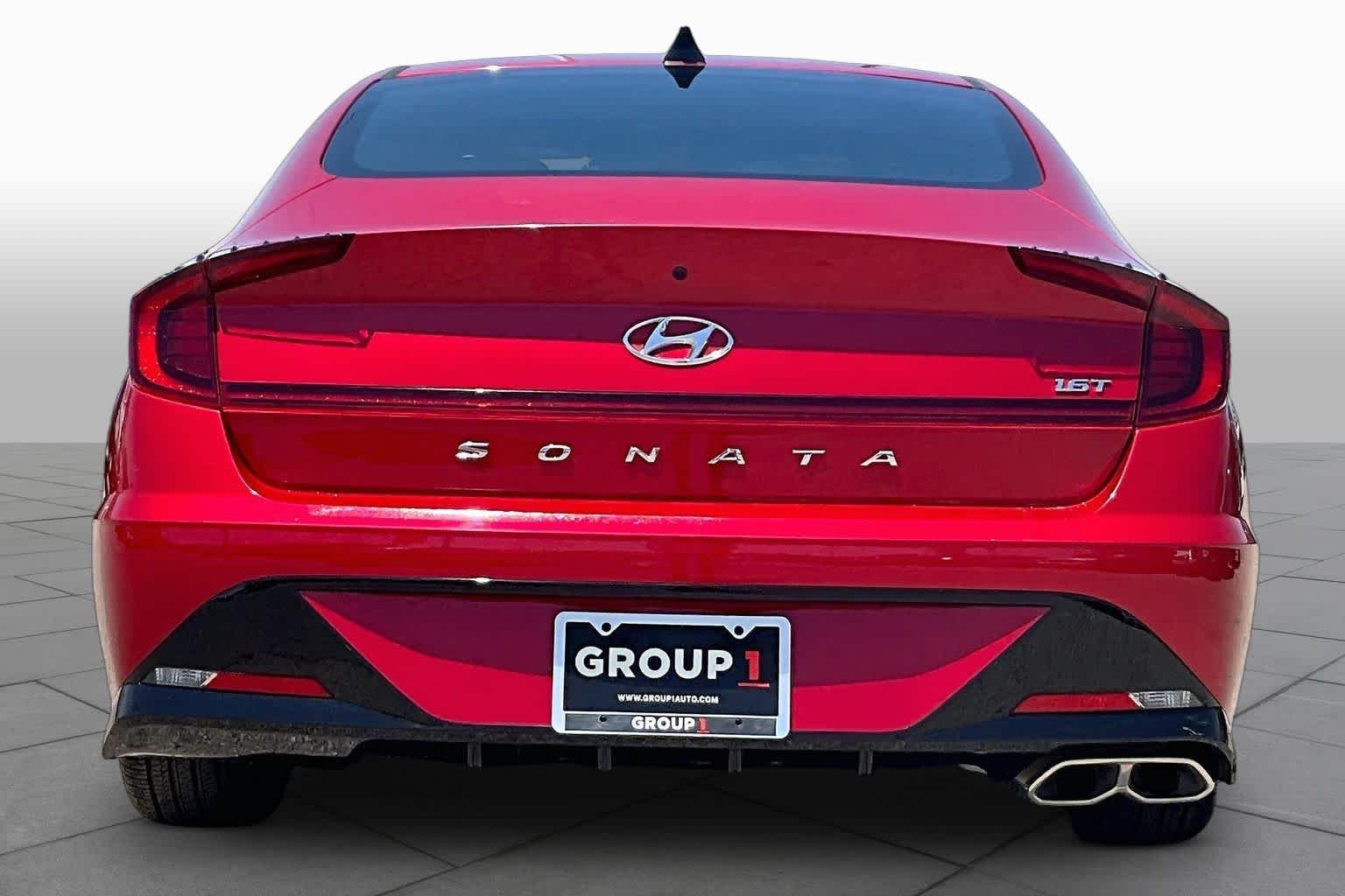 Used 2021 Calypso Red Hyundai SEL Plus image 5