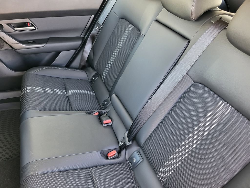 New 2026 wind chill pearl Mazda Preferred image 21